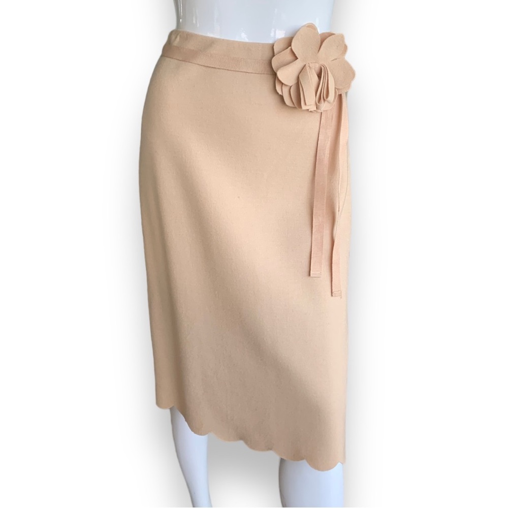 SANDRA ANGELOZZI WOOL BLEND CAMEL PENCIL SKIRT. WOMEN’S SIZE 32 (MEDIUM)